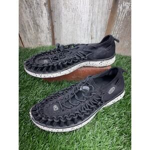 KEEN Uneek 2-Cord Black Outdoor Sandals Youth 5